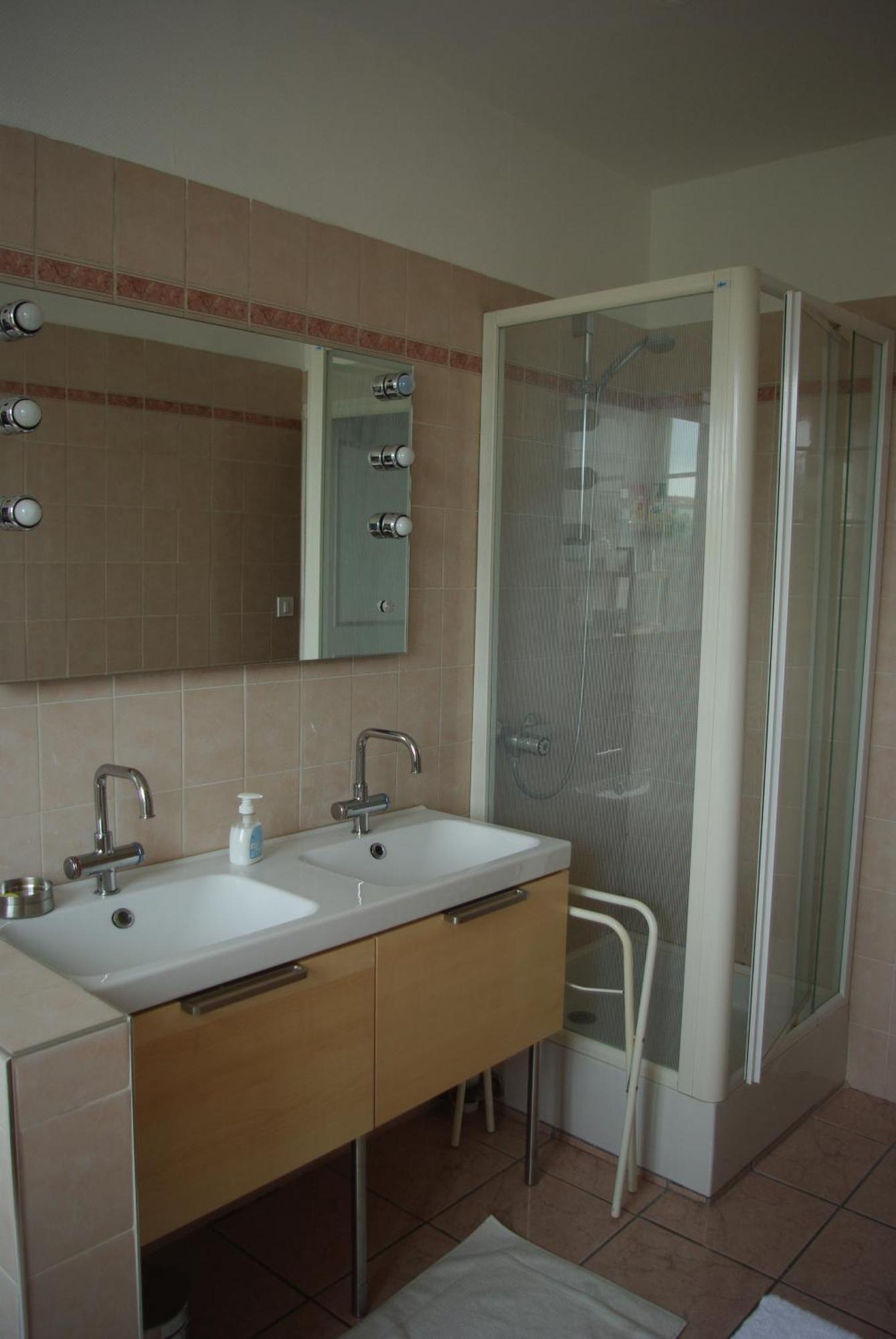 Le Clos Des Tanneurs Bed and breakfast Taponas